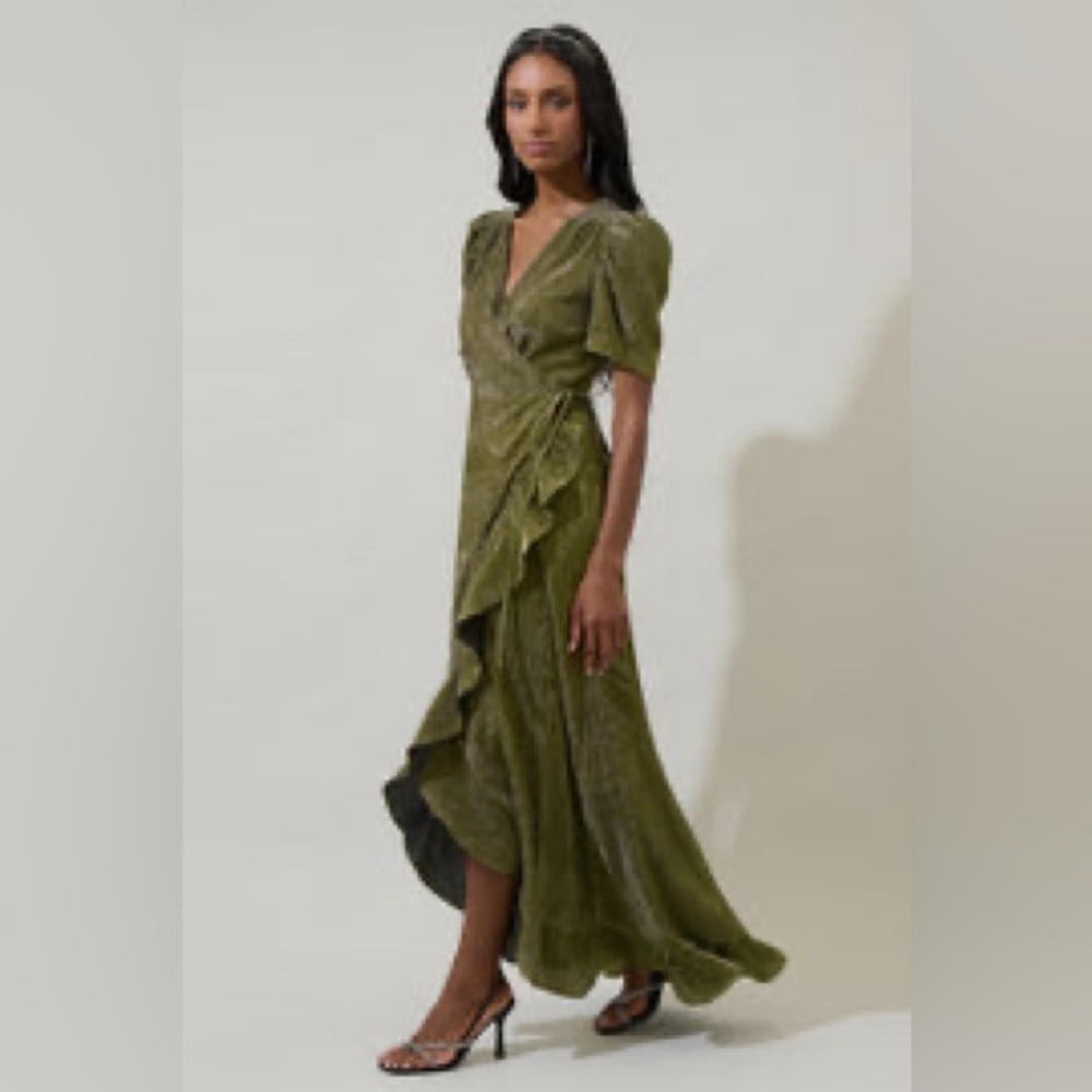 SugarLips‎ Kira Marly Shimmer Abelia Hilo Wrap Maxi Dress $129 Gold Medium